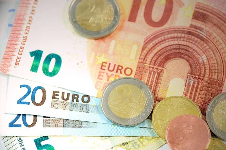 banconote e monete euro