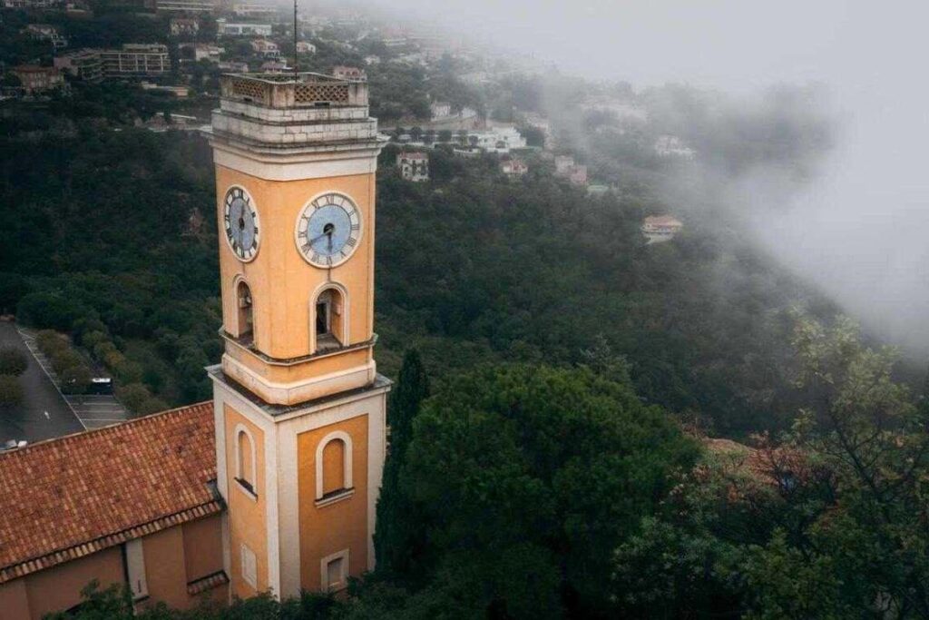 Campanile in una torre