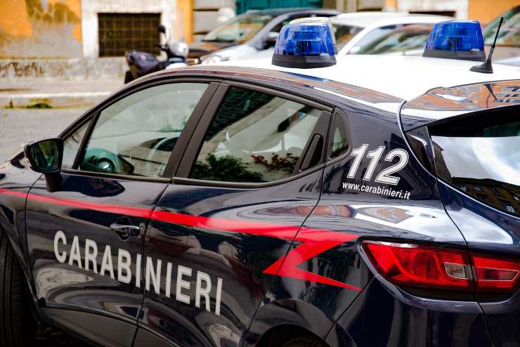 auto dei carabinieri